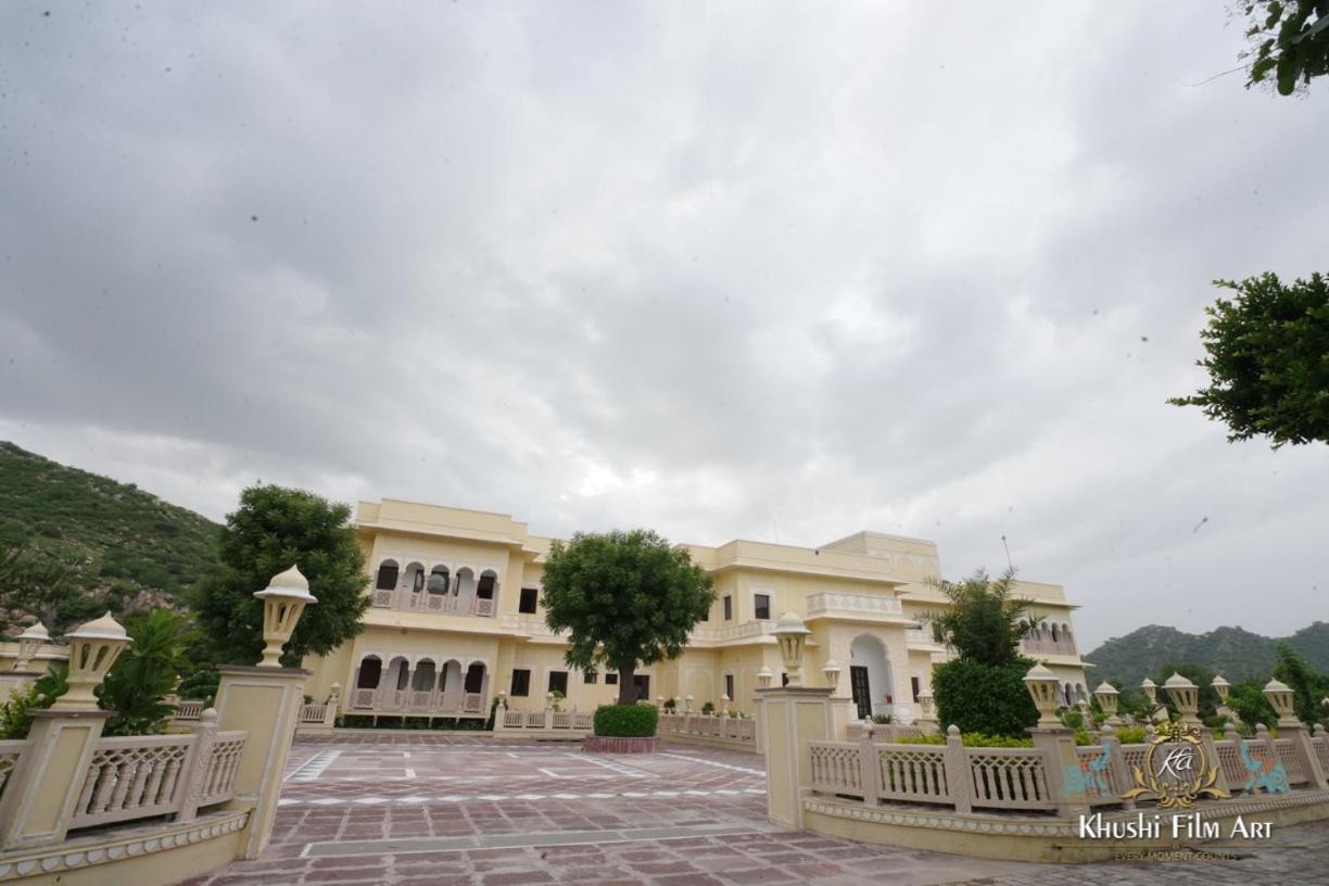 Hotel Raj Bagh Palace Džajpur Exteriér fotografie